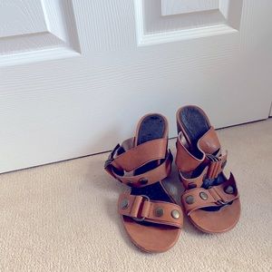 Brown leather sandal heels